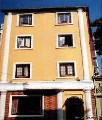 Apricot Istambul