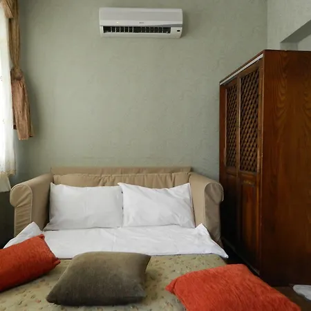 Apricot Hotel 3*